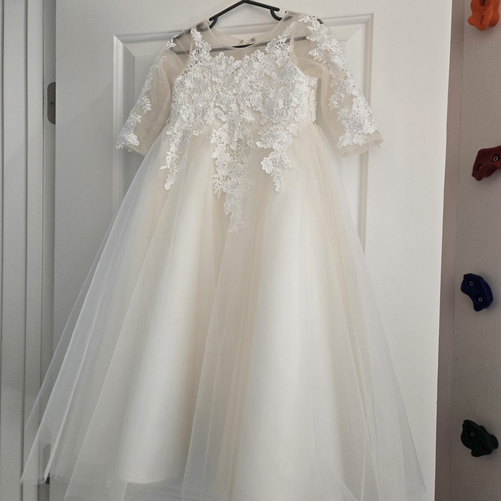 Ivory Lace Tulle Flower Girl Dress with 3/4 Sleeves